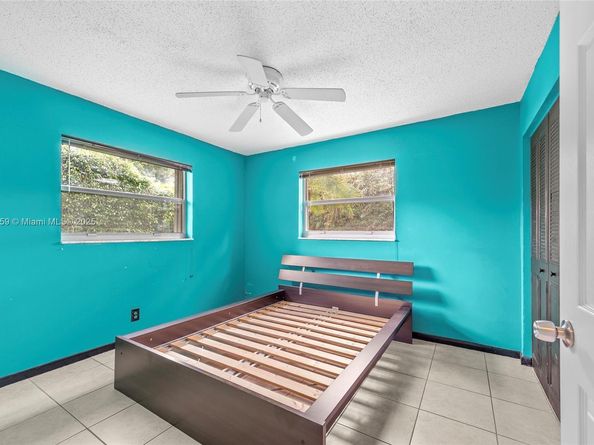9064 NW 23rd Pl, Coral Springs FL 33065