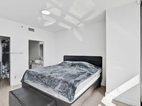 888 Biscayne Blvd 2904, Miami FL 33132