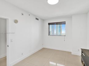 888 Biscayne Blvd 2904, Miami FL 33132