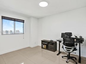 888 Biscayne Blvd 2904, Miami FL 33132