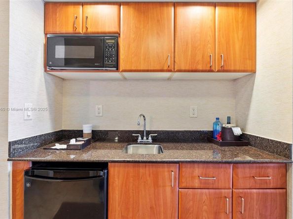 18001 Collins Ave 03+02+10, Sunny Isles Beach FL 33160