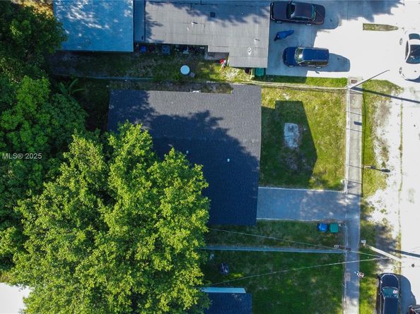5510 NW 30th Ave, Miami FL 33142