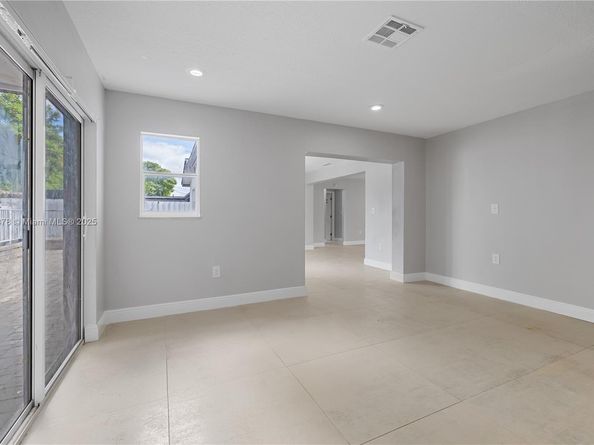 7753 Dilido Blvd, Miramar FL 33023