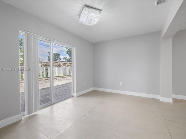 7753 Dilido Blvd, Miramar FL 33023