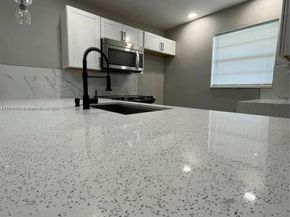 5102 NW 36th St 605, Lauderdale Lakes FL 33319