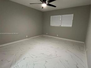 5102 NW 36th St 605, Lauderdale Lakes FL 33319