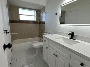 5102 NW 36th St 605, Lauderdale Lakes FL 33319