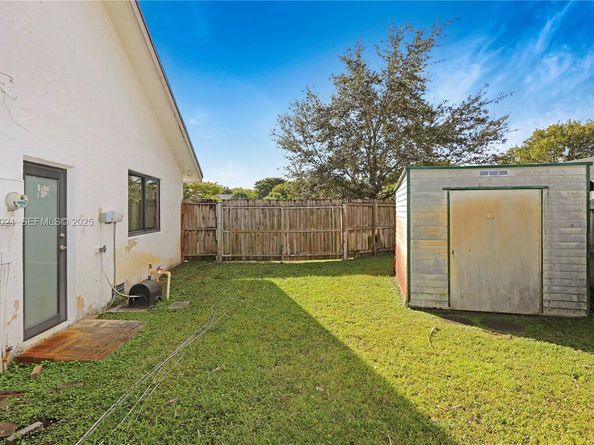 10255 SW 96th Ter, Miami FL 33176