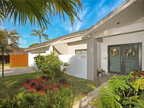 10255 SW 96th Ter, Miami FL 33176