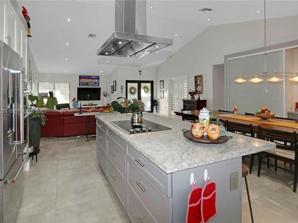 10255 SW 96th Ter, Miami FL 33176