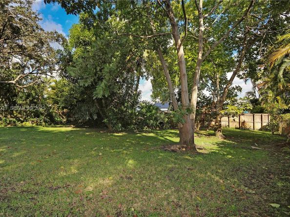 10255 SW 96th Ter, Miami FL 33176