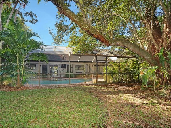 10255 SW 96th Ter, Miami FL 33176