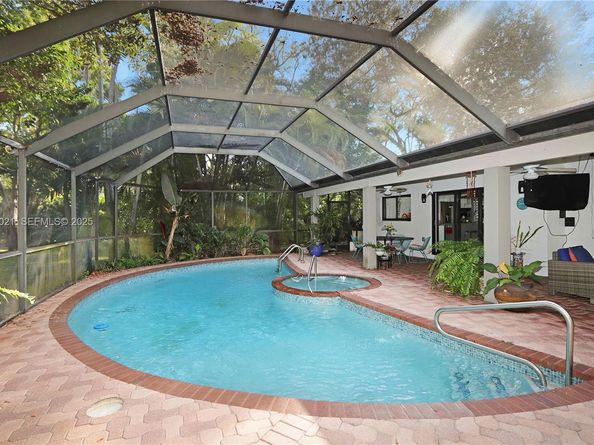 10255 SW 96th Ter, Miami FL 33176