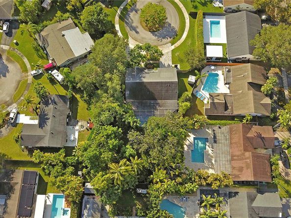 10255 SW 96th Ter, Miami FL 33176