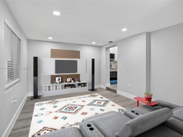 1218 NW 2nd Ave, Fort Lauderdale FL 33311