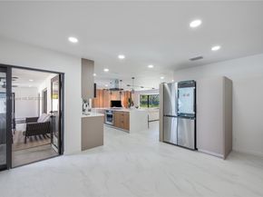 2415 NE 35th Dr, Fort Lauderdale FL 33308