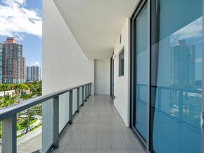 3250 NE 188th St 505, Aventura FL 33180