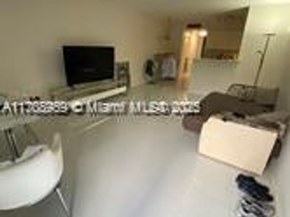 1120 102nd St 4, Bay Harbor Islands FL 33154