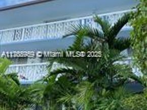 1120 102nd St 4, Bay Harbor Islands FL 33154