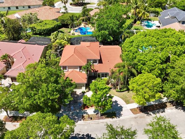 531 Stonemont Dr, Weston FL 33326