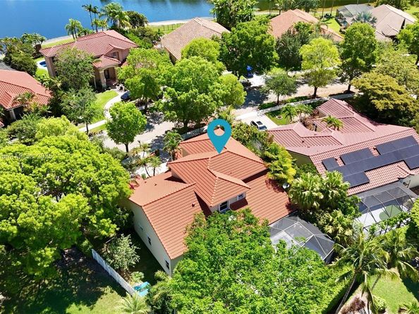 531 Stonemont Dr, Weston FL 33326