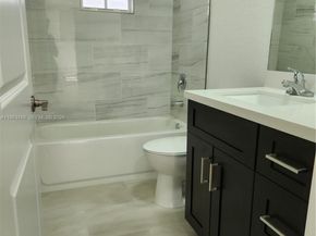 22065 Miami Ave, Miami FL 33170