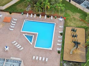 12399 NW 11th St, Pembroke Pines FL 33026