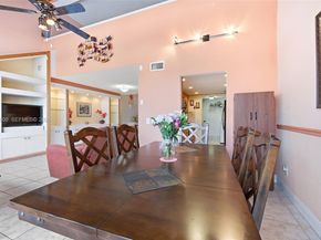 12399 NW 11th St, Pembroke Pines FL 33026