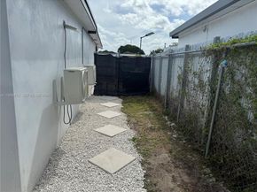 14321 Madison St, Miami FL 33176