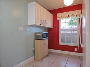 9410 S Meadows Cir, Miramar FL 33025