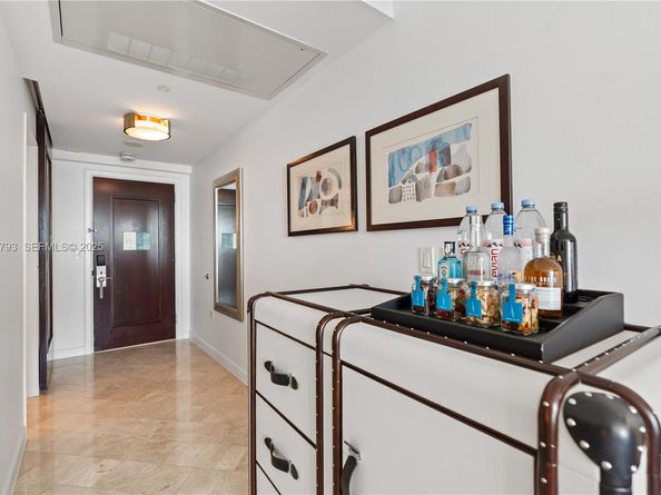 4391 Collins Ave 1814, Miami Beach FL 33140