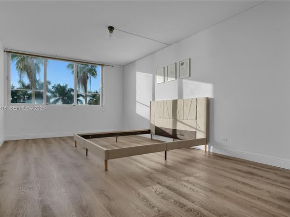 5005 Collins Ave 402, Miami Beach FL 33140