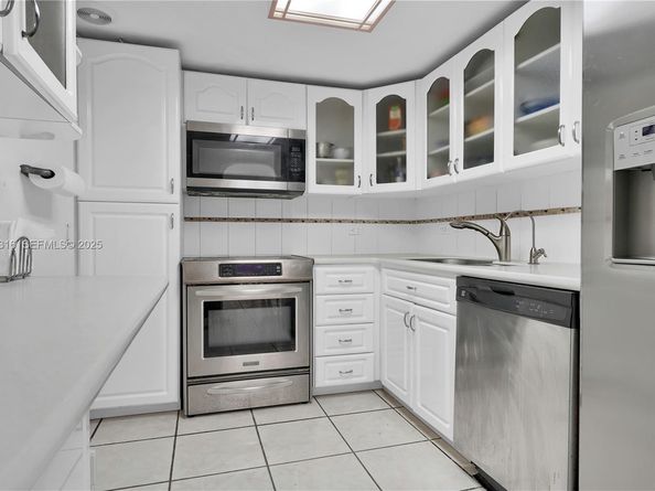 5005 Collins Ave 402, Miami Beach FL 33140