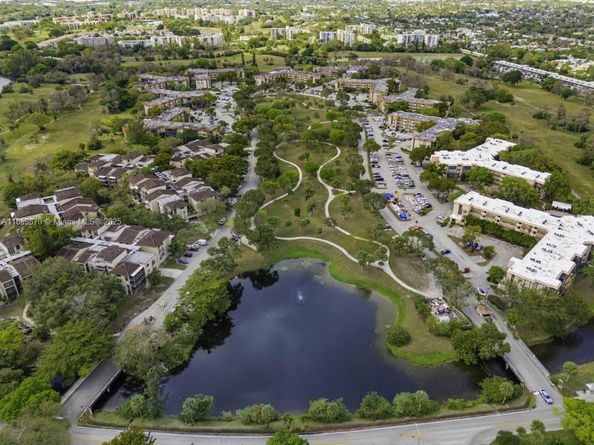 6260 S Falls Cir Dr 312, Lauderhill FL 33319