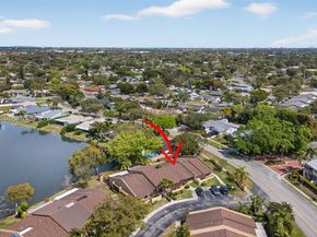 802 NW 79th Ter, Plantation FL 33324