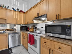 802 NW 79th Ter, Plantation FL 33324