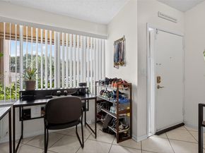 802 NW 79th Ter, Plantation FL 33324