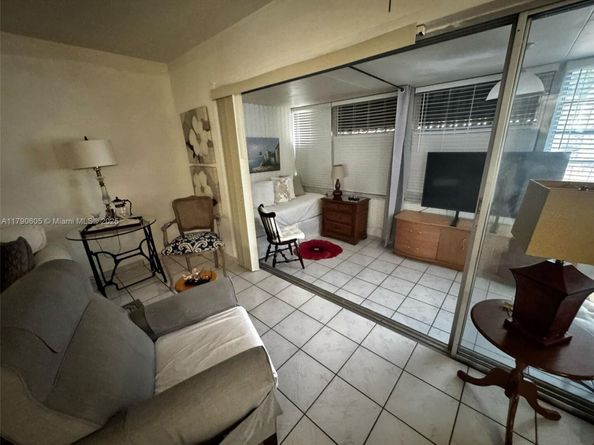 16823 SW 113th Ave V41342, Miami FL 33157