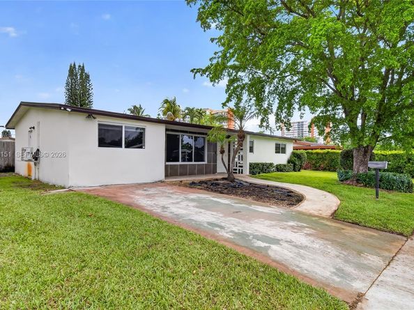 1155 NE 184th St, Miami FL 33179