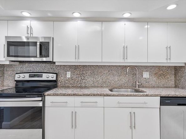 2049 S Ocean Dr 210, Hallandale Beach FL 33009