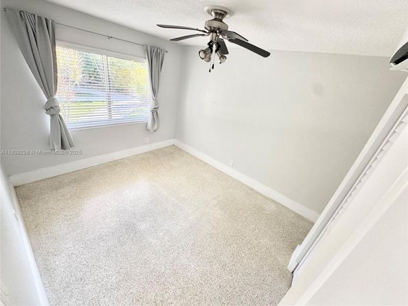 1601 SE 15th St 1B, Fort Lauderdale FL 33316
