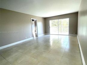 1251 SW 125th Ave 311T, Pembroke Pines FL 33027