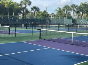 1251 SW 125th Ave 311T, Pembroke Pines FL 33027