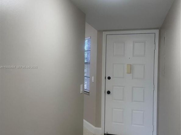 1251 SW 125th Ave 311T, Pembroke Pines FL 33027