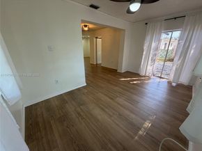 8370 NW 26th St, Sunrise FL 33322