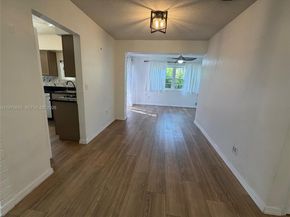 8370 NW 26th St, Sunrise FL 33322