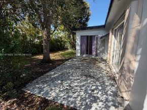 8370 NW 26th St, Sunrise FL 33322