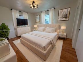 8370 NW 26th St, Sunrise FL 33322