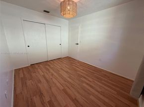 8370 NW 26th St, Sunrise FL 33322