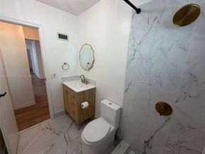 8370 NW 26th St, Sunrise FL 33322